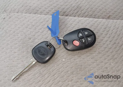 2011 Toyota Sienna Le V6 z USA, uszkodzony, nr VIN 5TDKK3DC1BS019004